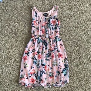 Women’s dress